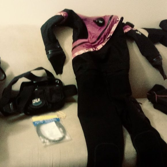 DUI Dry Suite - Picture 6 of 7